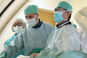 Ведущий японский рентгенхирург провел мастер-класс в Красноярском кардиоцентре