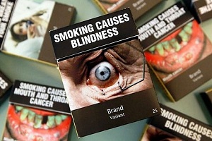 В Австралии пачки сигарет лишились индивидуального дизайна и логотипов