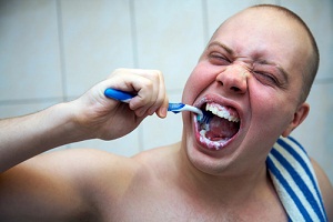 Пренебрежение к гигиене рта вызывает эректильную дисфункцию