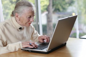 Интернет полезен пожилым людям