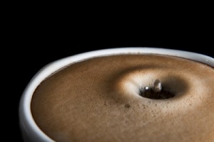 Кофе спасает от синдрома сухого глаза