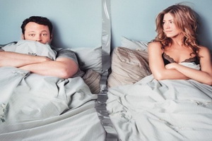 Почему супруги спят раздельно?