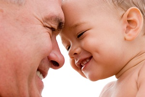 Возраст отцов оказывает серьёзное влияние на здоровье его будущих детей
